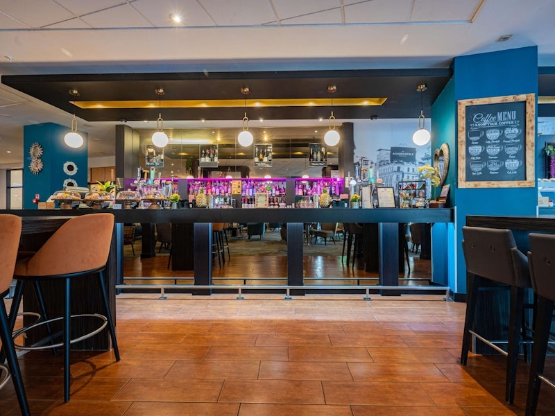 にぎやかなハマースミスの中心部に位置するホテルにステイ!ビジネスクラス利用