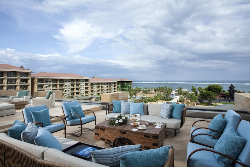 トランジットでシンガポール観光も!バリ島最大級のラグジュアリーリゾートに宿泊