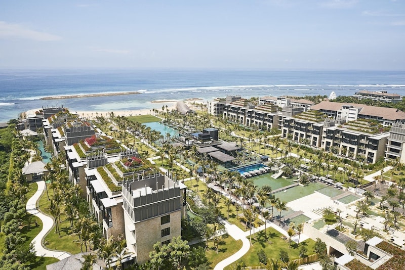 多国籍なレストランが充実！至福の時間を過ごす高級ホテル滞在。クラブラウンジつき