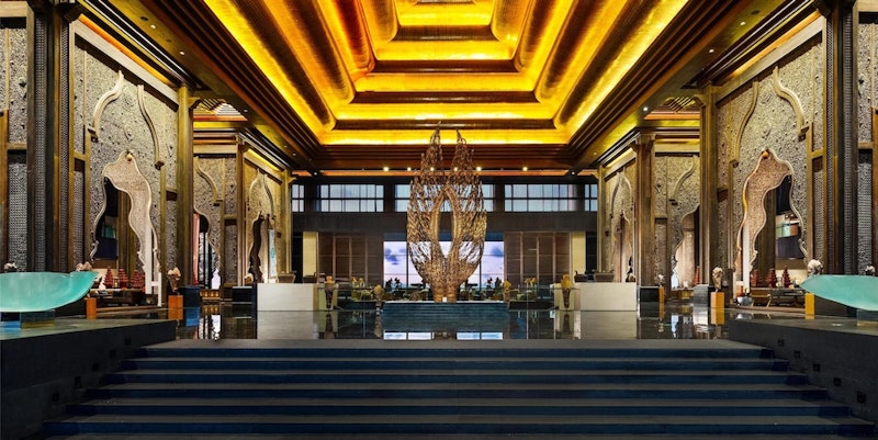 崖の上に建つ特別なロケーションの5つ星ホテルにステイ!クラブラウンジつき