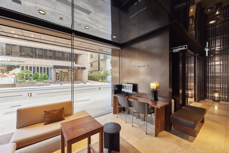 巨大モールすぐ!レストランやジム併設&おしゃれな江南エリアにある4つ星ホテルで充実旅