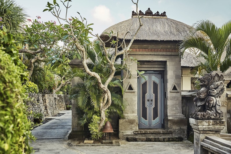 プライベートプールやスパなど豪華な施設!5つ星のビーチリゾートで至福のひとときを