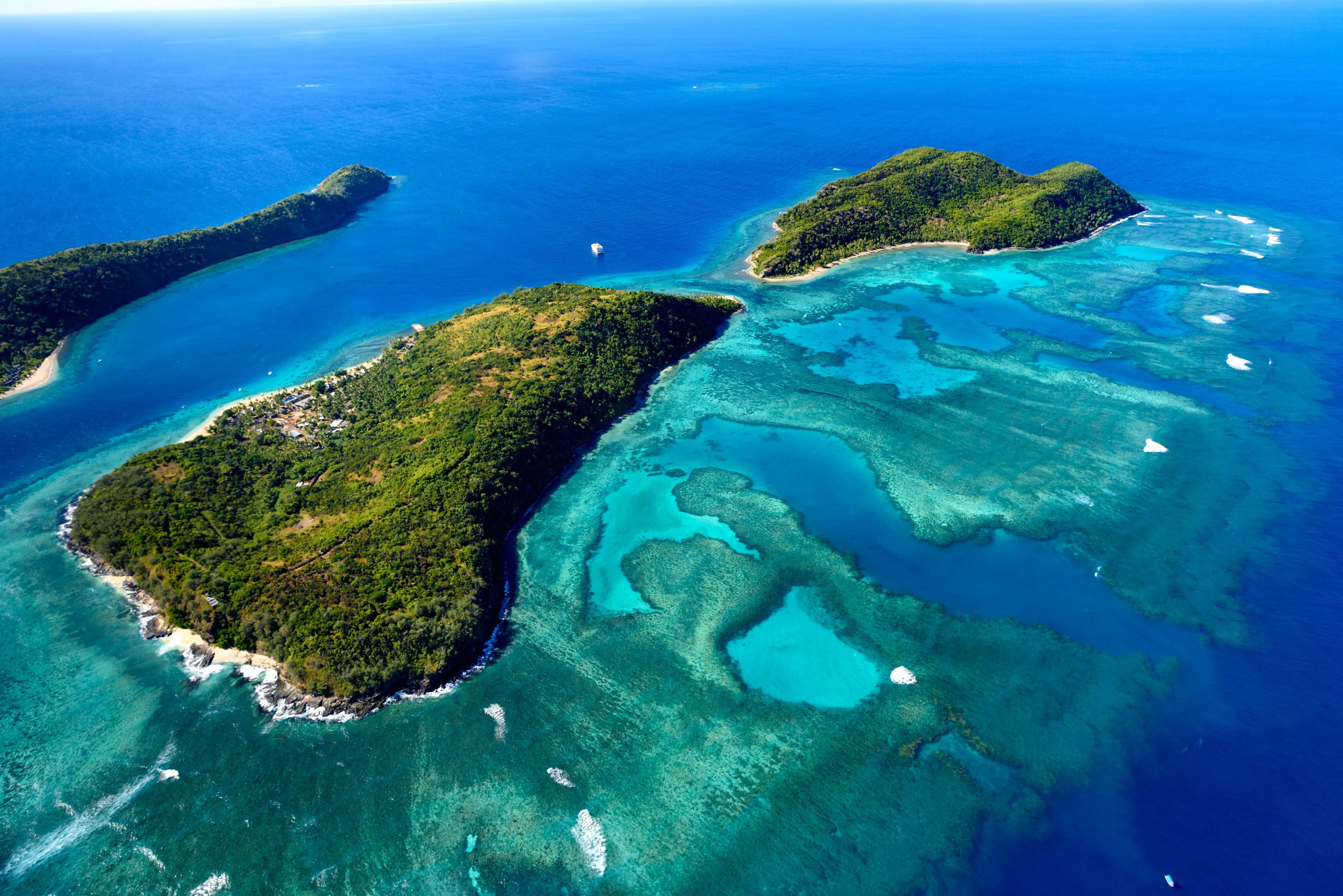 フィジーの海と空がひろがる風景